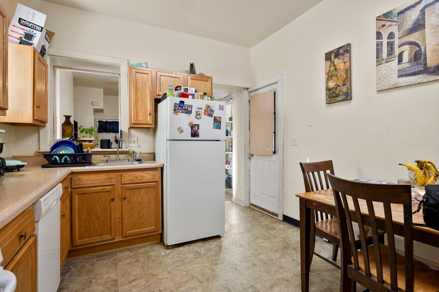 More Photos Of 403-409 N Pearl St, Albany Warehouse For Sale