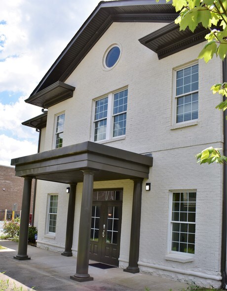 More Photos Of 1830 Peachtree Pky, Cumming Medical For Sale
