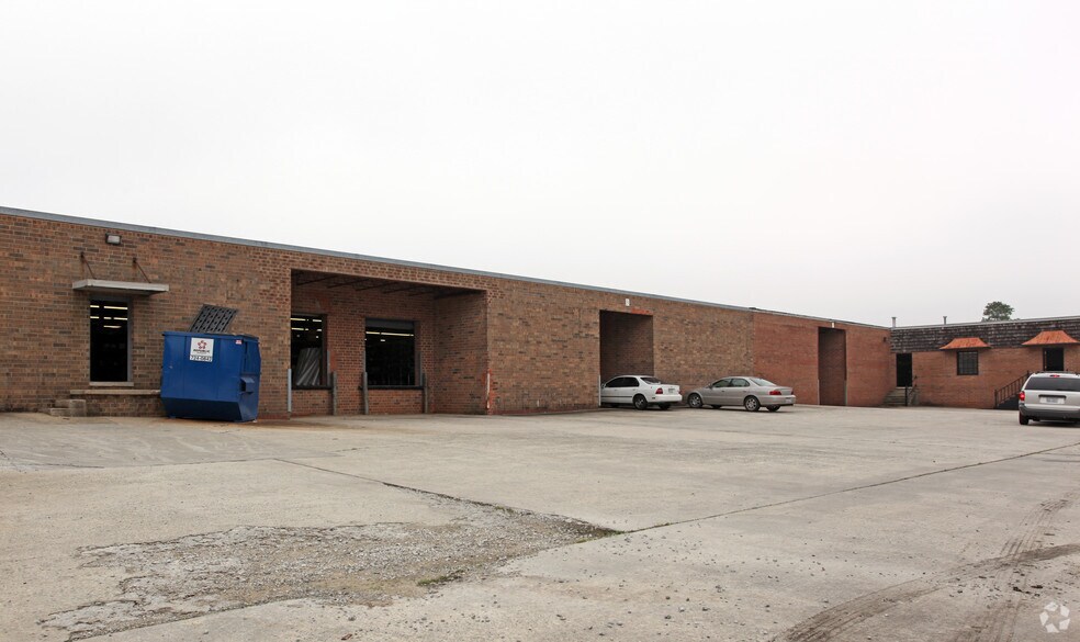 More Photos Of 1948 W Green Dr, High Point Warehouse For Lease