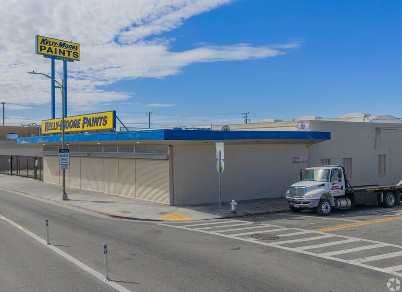 More Photos Of 4917 International Blvd, Oakland Freestanding For Sale