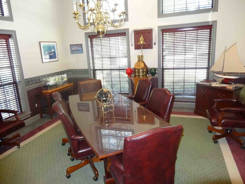 More Photos Of 3565 Cardinal Point Dr, Jacksonville Office For Lease