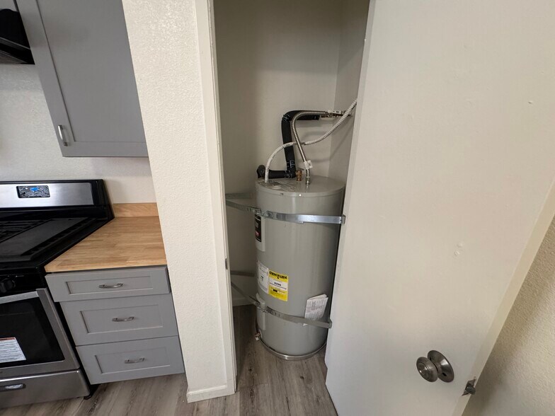 More Photos Of 518-524 E Avenue Q-12, Palmdale Apartments For Sale