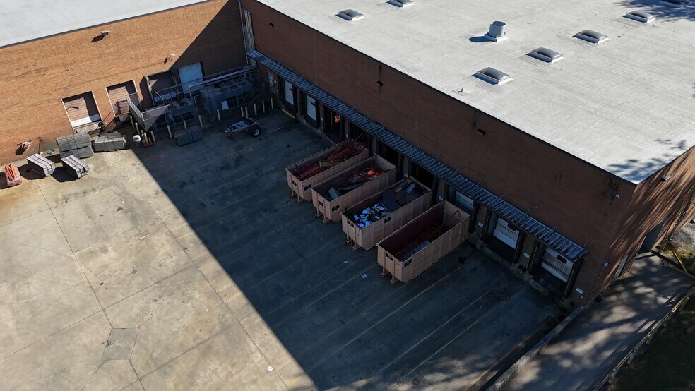 More Photos Of 4820 N Church Ln SE, Atlanta Warehouse For Lease