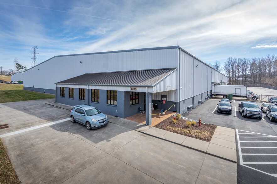 More Photos Of 4300 Old Greensboro Rd, Winston-Salem Warehouse For Lease