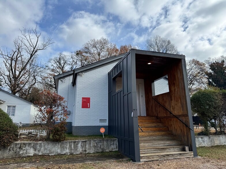 Primary Photo Of , Scottdale Specialty For Sale