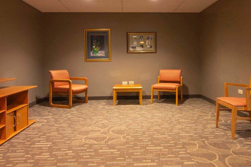More Photos Of 246 N 18th Ave, Pocatello Healthcare For Sale