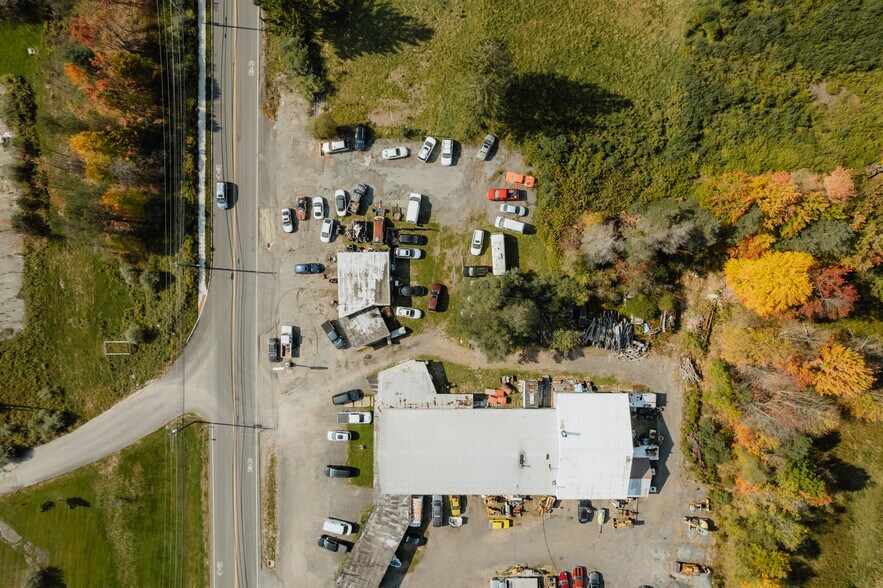 More Photos Of 100 E Broadway, Monticello Auto Repair For Sale
