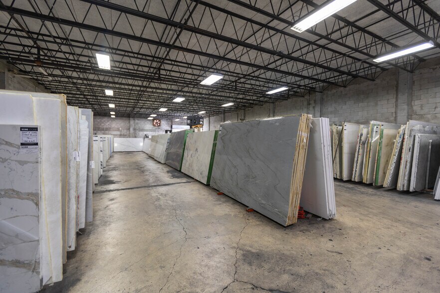 More Photos Of 5711 NE 14th Ave, Fort Lauderdale Warehouse For Lease