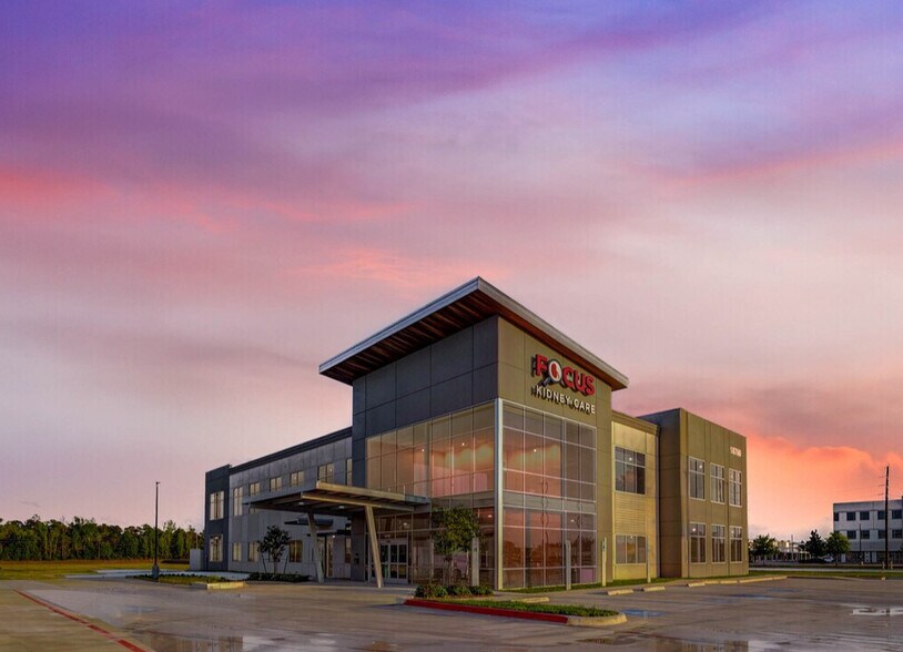 Primary Photo Of 18760 US 59 N hwy, Humble Medical For Lease