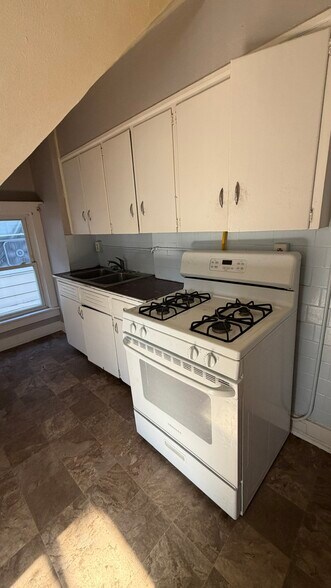 More Photos Of 51 Cotter Ave, Akron Apartments For Sale