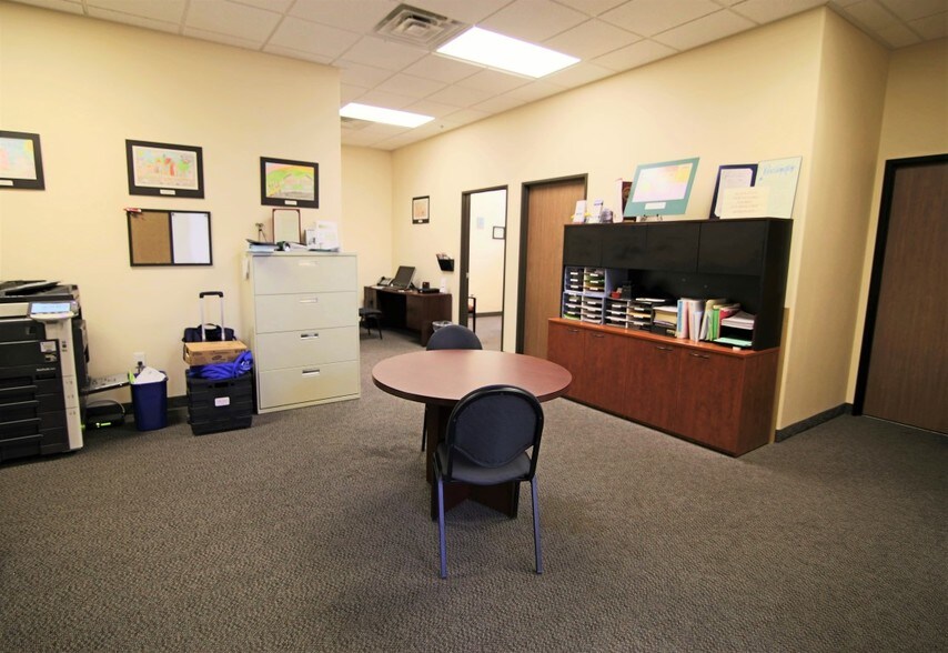 More Photos Of 2820 S Jones Blvd, Las Vegas Office For Sale