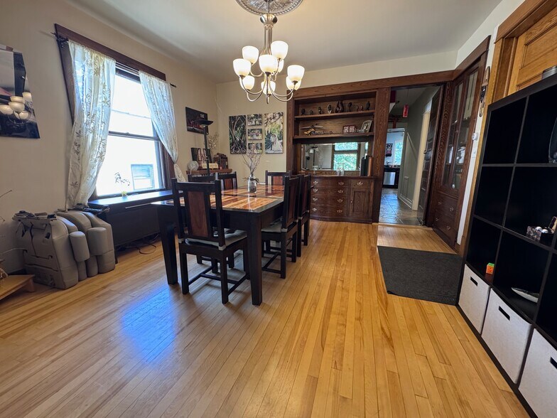 More Photos Of 2409 S Lyndale Ave, Minneapolis Multifamily For Sale