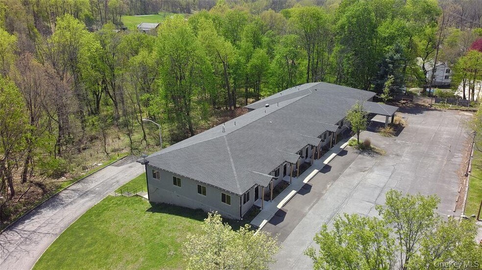 More Photos Of 4 Corwin Ct, Newburgh Medical For Sale