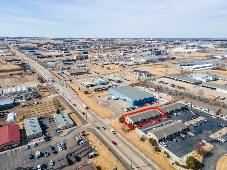 More Photos Of 3269 19th St NW, Rochester Coworking Space