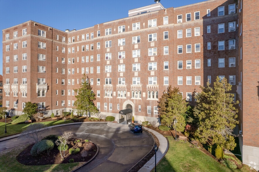 More Photos Of 500 Angell St, Providence Apartments For Lease