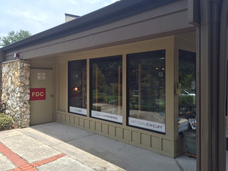 More Photos Of 2441 NW 43rd St, Gainesville Storefront For Sale