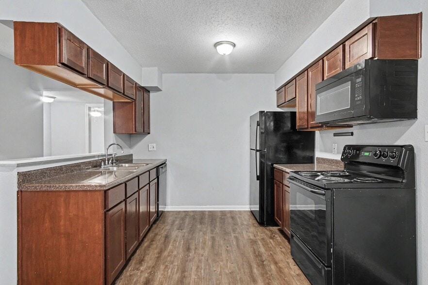 More Photos Of 1205 Avenue A, Katy Apartments For Sale