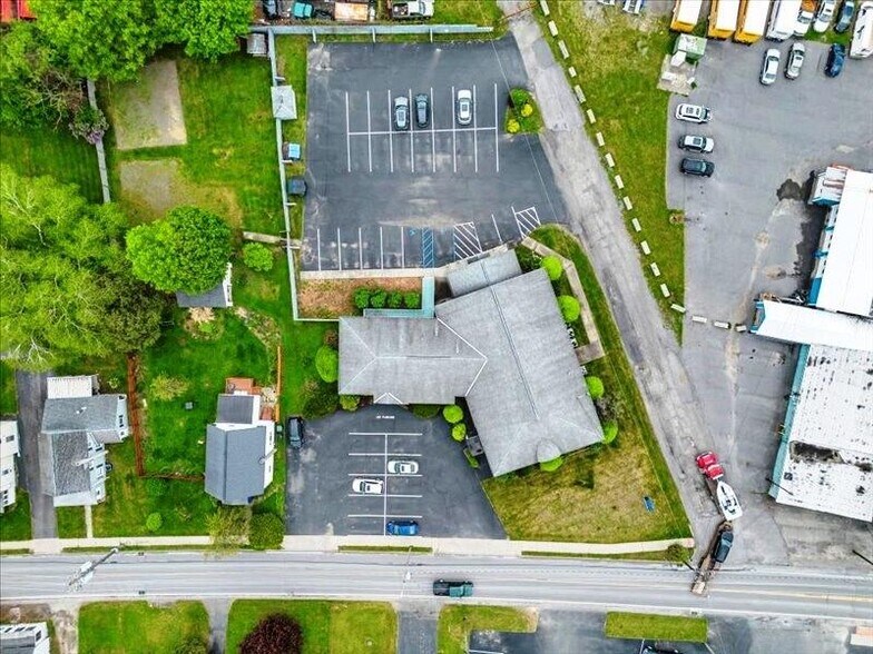 More Photos Of 6 Country Club Rd, West Oneonta Office For Sale