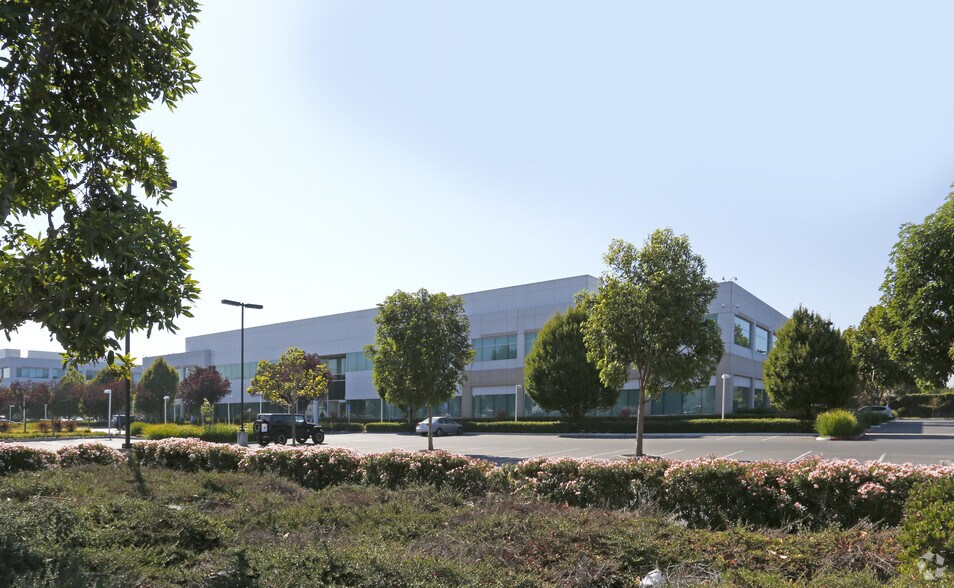 Primary Photo Of 400 Holger Way, San Jose Industrial For Lease