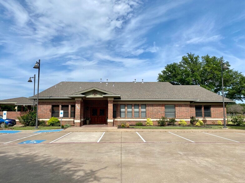 Primary Photo Of 2001 Timber Creek Rd, Flower Mound Office For Lease