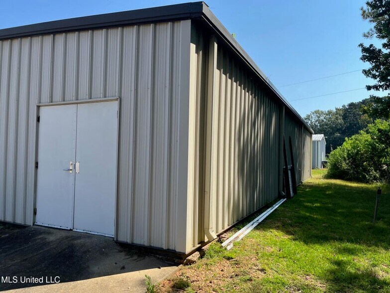 More Photos Of 147 W Freedom Dr, Liberty Daycare Center For Sale