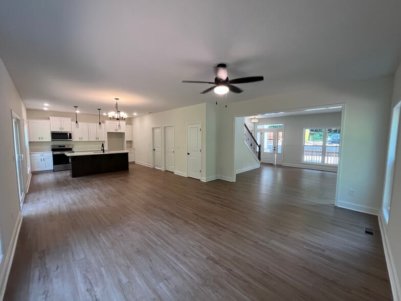 More Photos Of 116 Fern Cir, Clemson Specialty For Sale