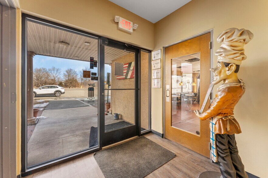 More Photos Of 1850 John Fries Hwy, Quakertown Restaurant For Sale