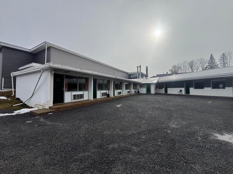 More Photos Of 17089 Boot Jack Rd, Ridgway Hotel For Sale