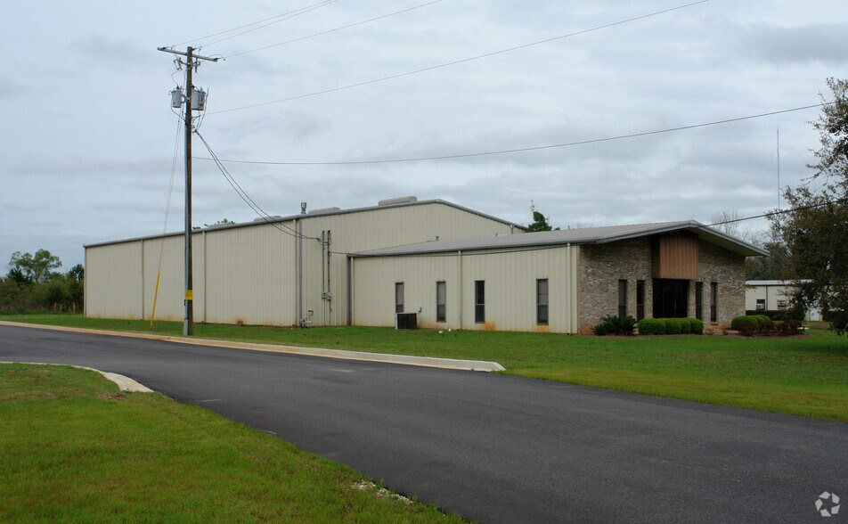 More Photos Of 9699 Spanish Fort Blvd, Spanish Fort Warehouse For Lease