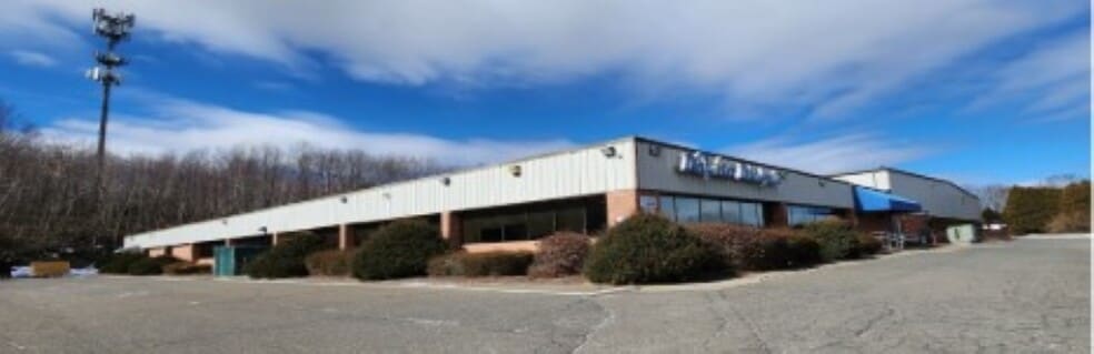 More Photos Of 150 Mattatuck Heights Rd, Waterbury Light Manufacturing For Sale