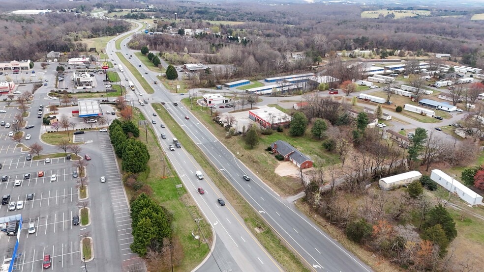 More Photos Of 1001 E Lynchburg Salem Tpke, Bedford Office For Sale