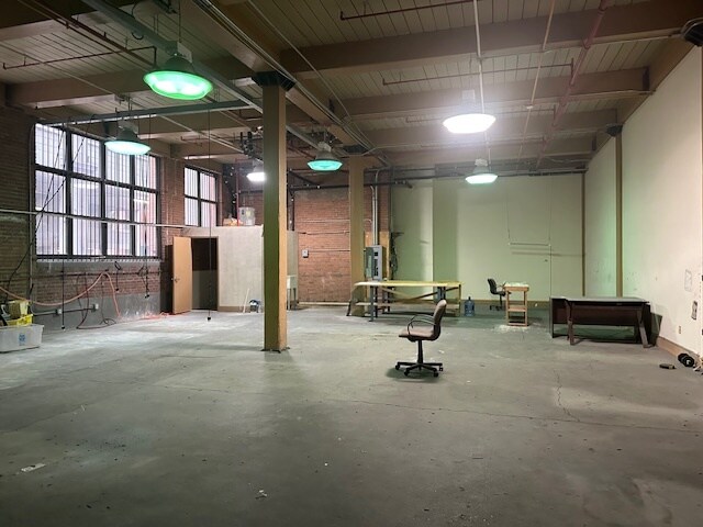 More Photos Of 31 South St, Mount Vernon Light Manufacturing For Lease