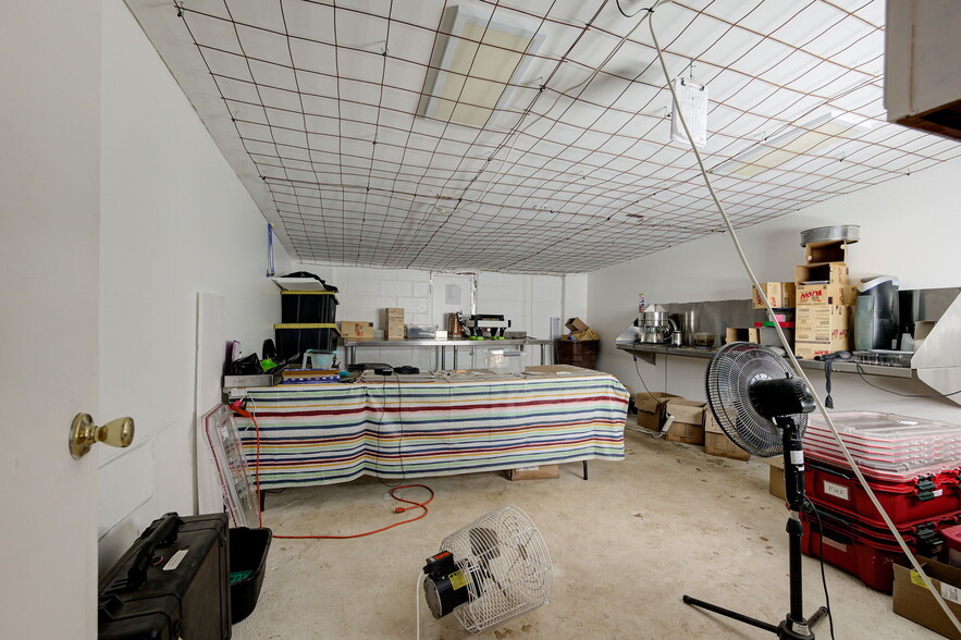 More Photos Of 10513 S Sunnylane Rd, Oklahoma City Freestanding For Sale