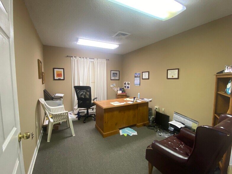 More Photos Of 310 Tyler St, West Memphis Medical For Lease