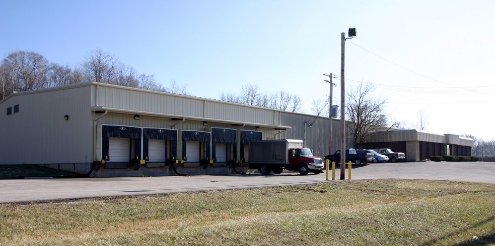 Primary Photo Of 1600 N 89th St, Fairview Heights Warehouse For Lease