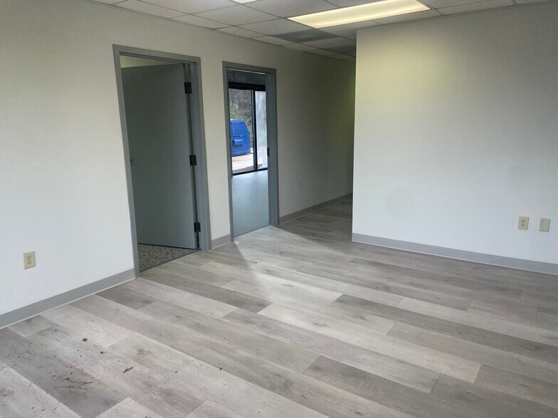 More Photos Of 575 Old Norcross Rd, Lawrenceville Unknown For Lease