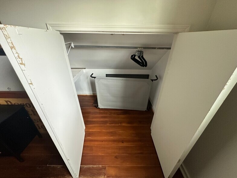 More Photos Of 430 Carolina Way, Highlands Flex For Sale