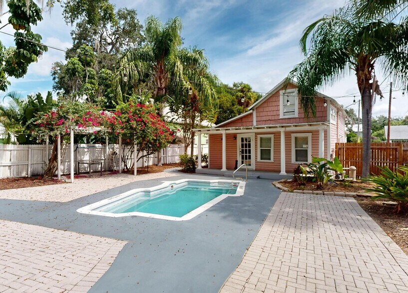 More Photos Of , Orlando Unknown For Sale