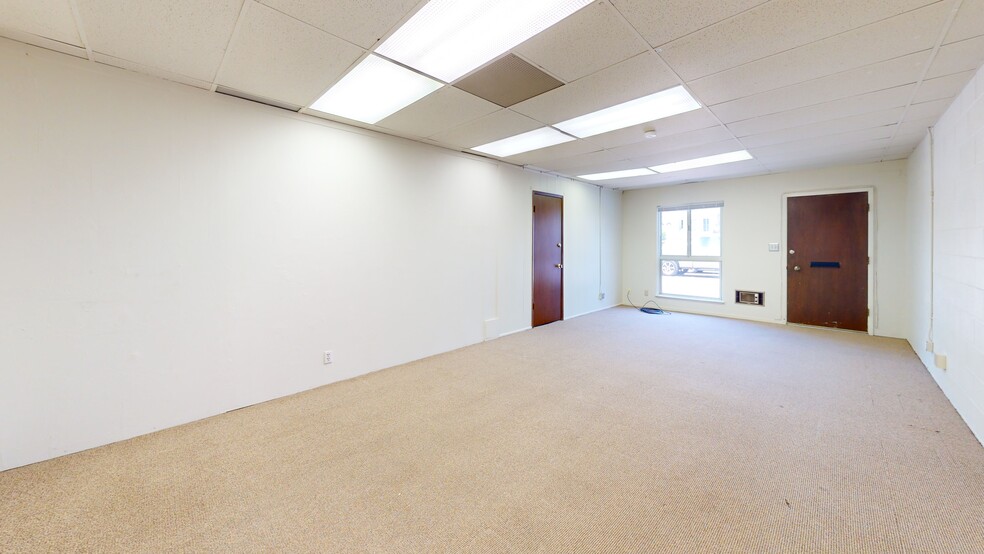 More Photos Of 2515 Santa Clara Ave, Alameda Loft Creative Space For Lease