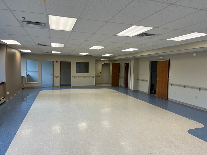 More Photos Of 2917 International Ln, Madison Office For Lease