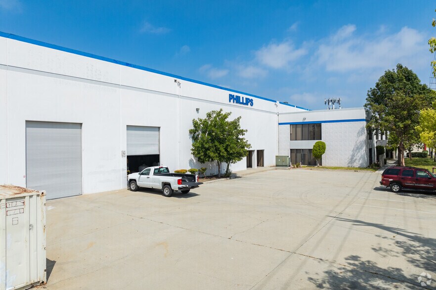 More Photos Of 16119-16125 E Gale Ave, City of Industry Warehouse For Sale