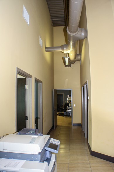 More Photos Of 10388 State Road 84, Davie Warehouse For Lease