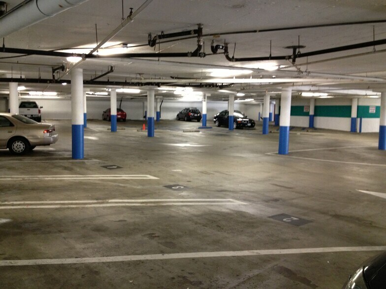 More Photos Of 12201-12219 Santa Monica Blvd, Los Angeles Unknown For Lease