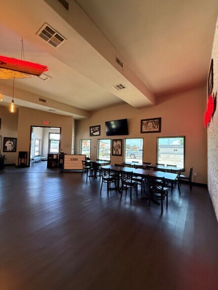 More Photos Of 3520 Nederland Ave, Nederland Restaurant For Sale