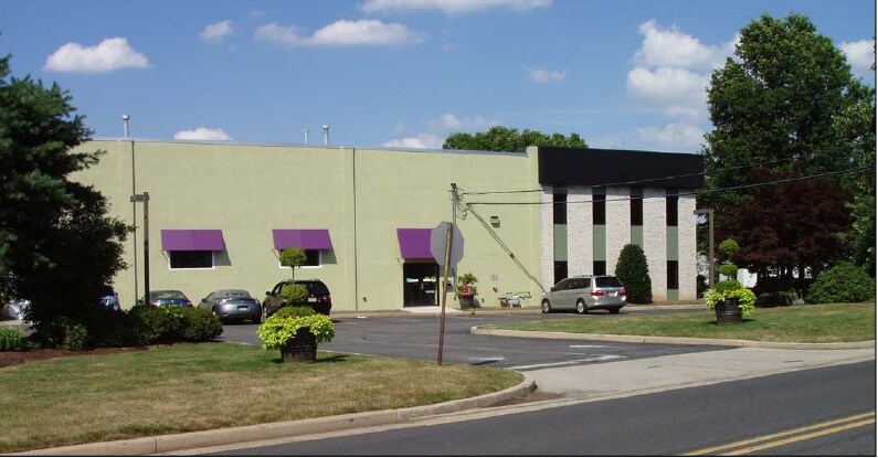 Primary Photo Of 9 Veronica Ave, Somerset Distribution For Lease