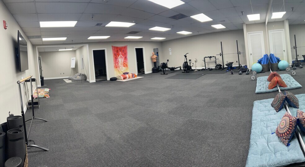 More Photos Of 2801 NW 74th Ave, Miami Medical For Lease