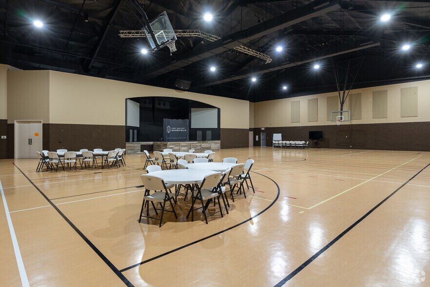 More Photos Of 1800 E Broad St, Mansfield Land For Sale