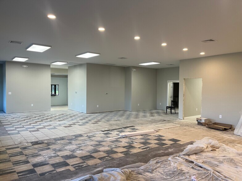 More Photos Of 2790 N NC 16 Business Hwy, Denver General Retail For Lease