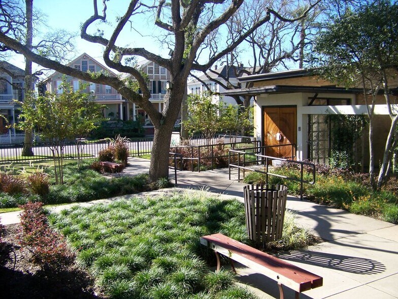 More Photos Of 1528 Post Office St, Galveston Rehabilitation Center For Sale