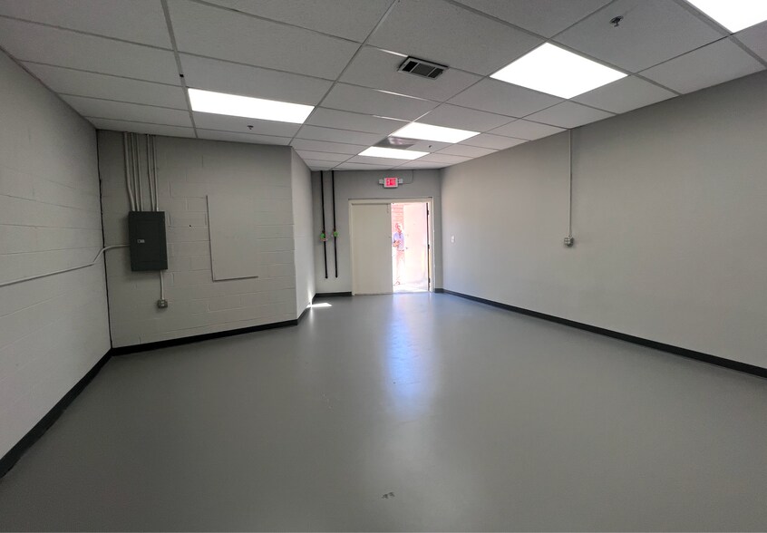 More Photos Of 2660 Holcomb Bridge Rd, Roswell Unknown For Lease